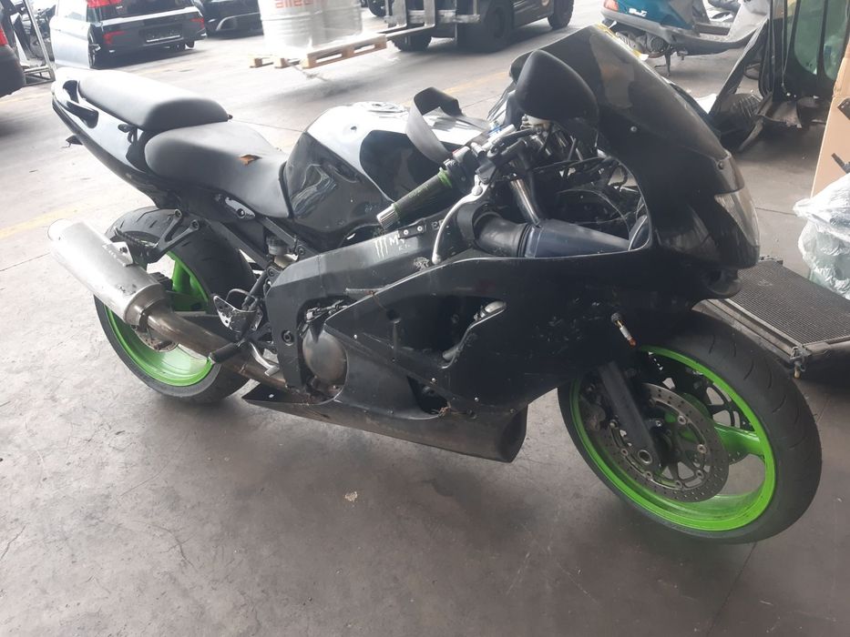 Кавазаки/Kawasaki  Zx6r, Ninja 636,Zx9R,Zxr250)-на части