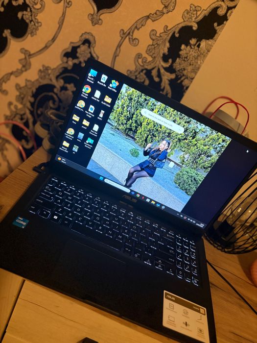 Laptop Asus Vivo Book 15