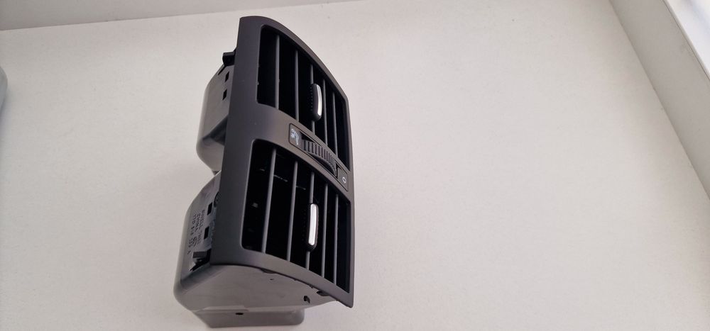 Grila ventilatie VW Touran/Caddy