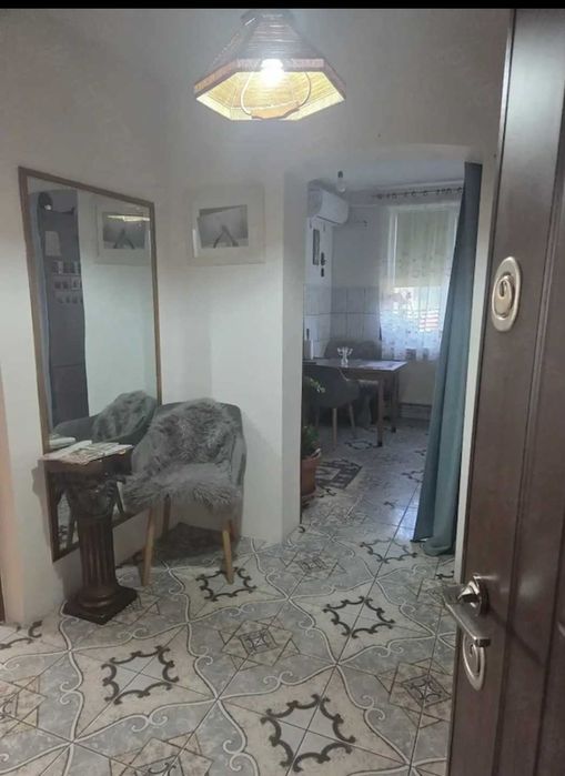 De vanzare apartament
