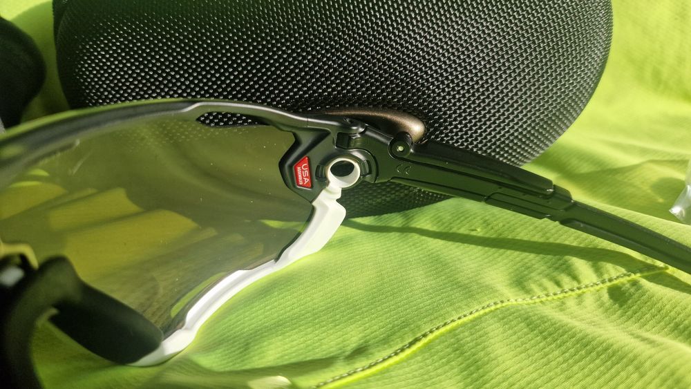 Vând ochelari oakley jawbreker prizm