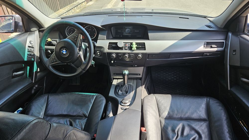 BMW E60 2.0 automat 2006