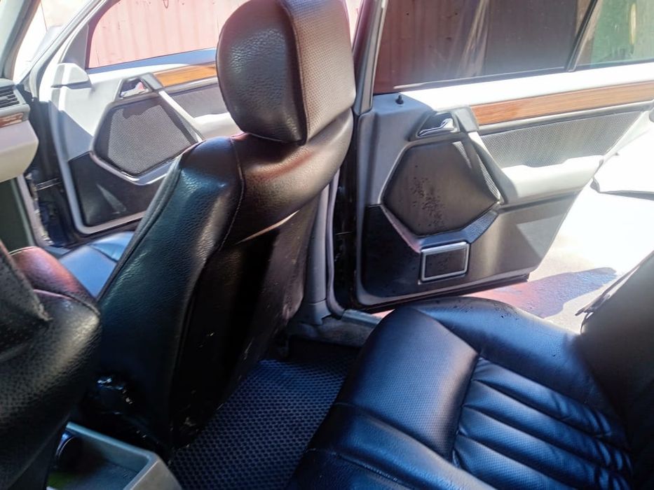 Продам Мерс 124 ешка