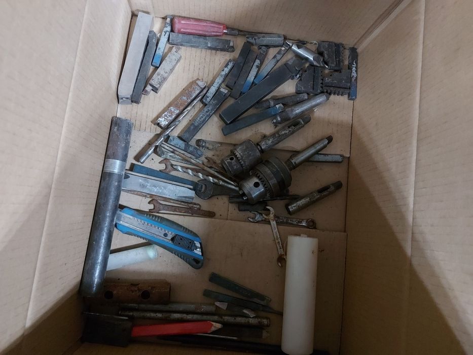 Strung  metal avans automat