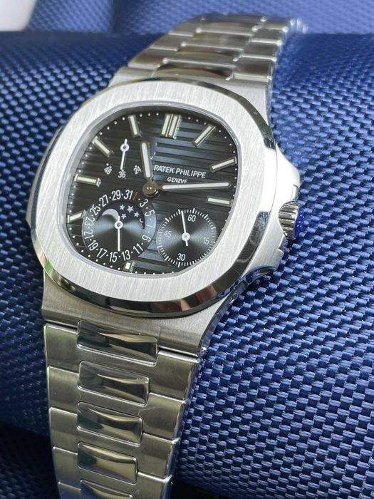 patek philippe nautilus сребрист/син циферблат v3