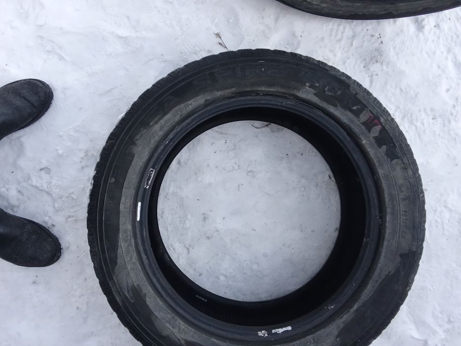 Шины пара 235/55/18