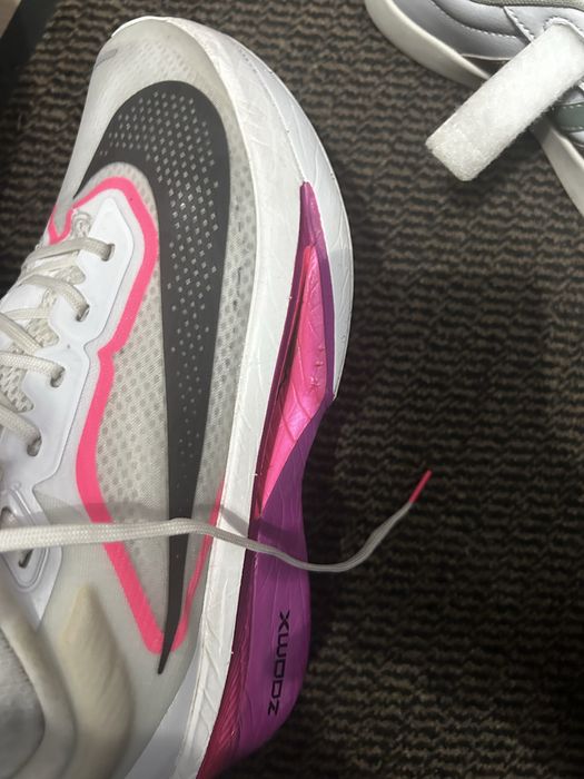 Nike zoomfly 6 pot lasa din pret