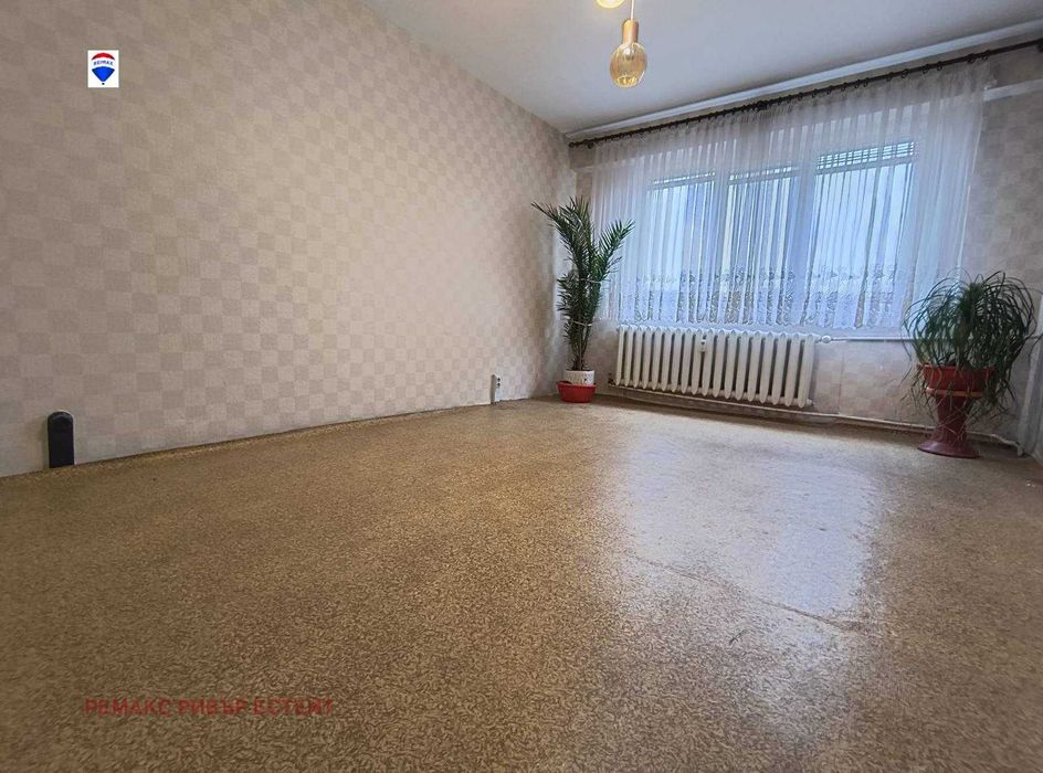 Продава се Тристаен апартамент в Русе, Здравец Север 2 - 79 кв.м за 1138 €/кв.м - Снимка #7