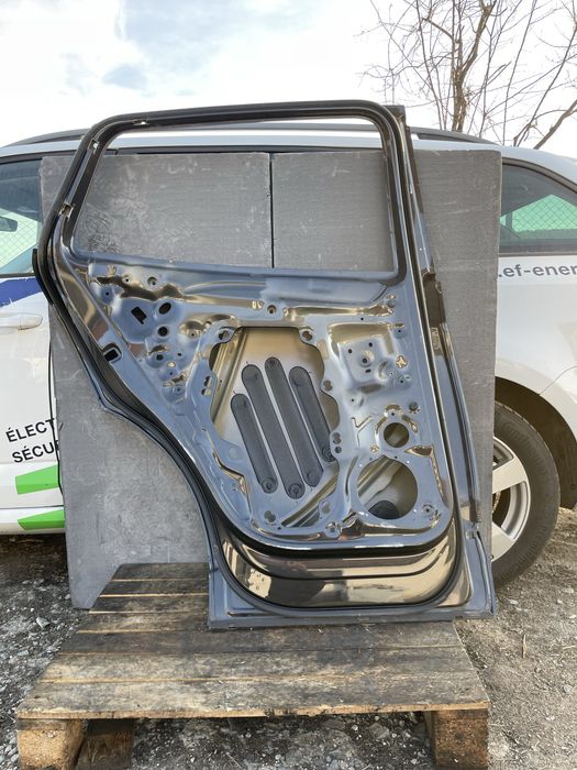 Задна лява врата за VW ID4 Фолксваген ИД4  2020г-