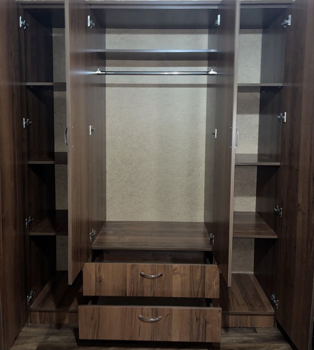 Шкаф для хранения одежды