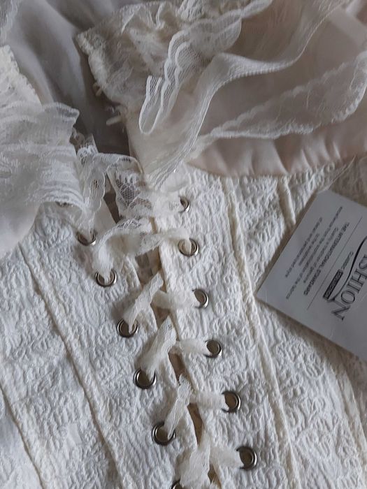 красивая новая блузка