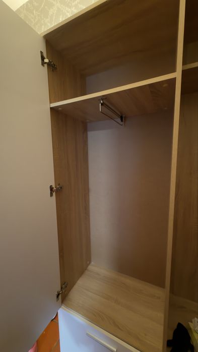 Антре шкаф с огледало – отлично състояние