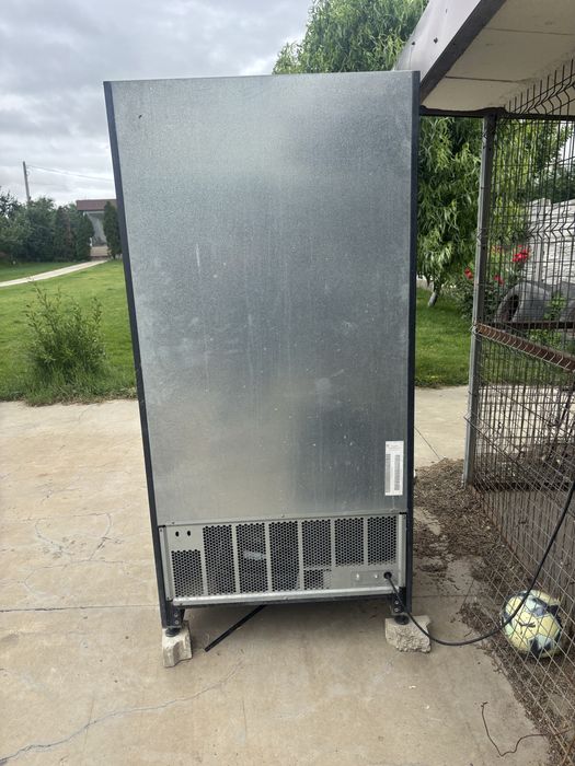 Tonomat vending FAS, model FAST DG 2T