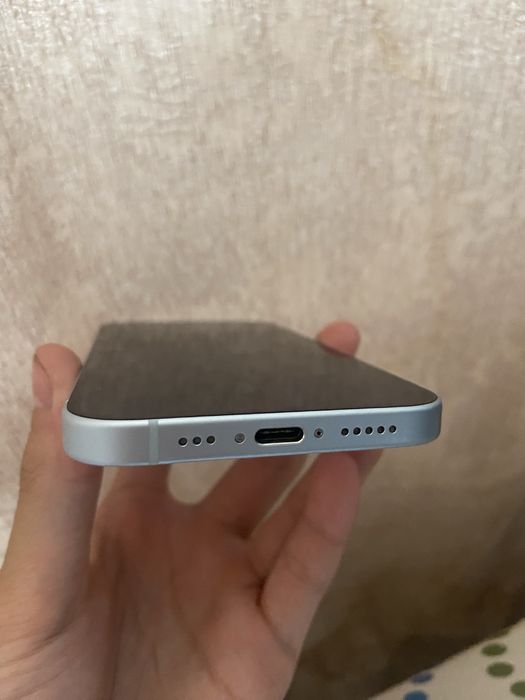 Продам iphone 15 128gb заблокированый