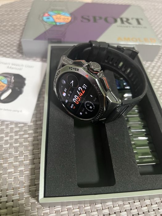 Ceas smartwatch