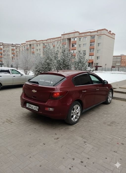 Шевроле Круз  1.8 автомат