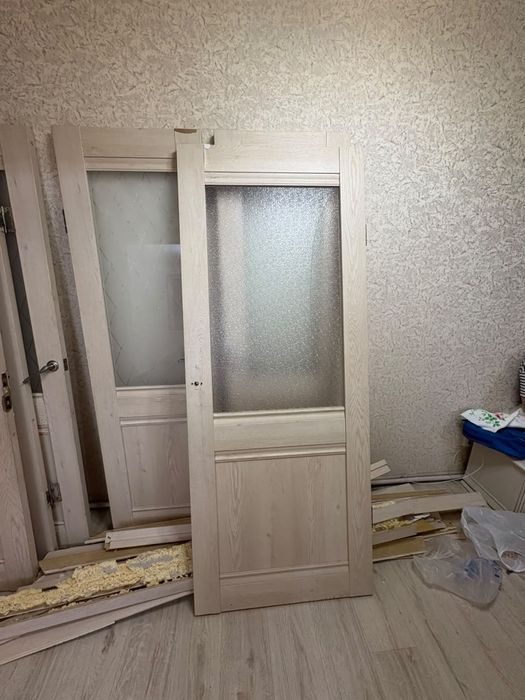 Продам межкомнатные двери.