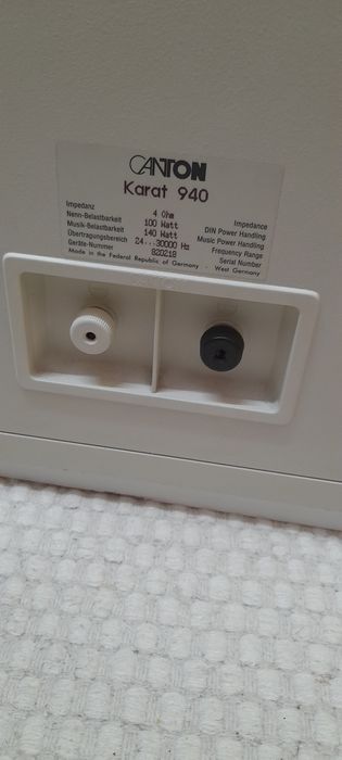 Boxe Canton Karat 940, impecabile tehnic