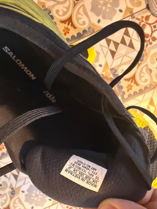 Продам кроссовки