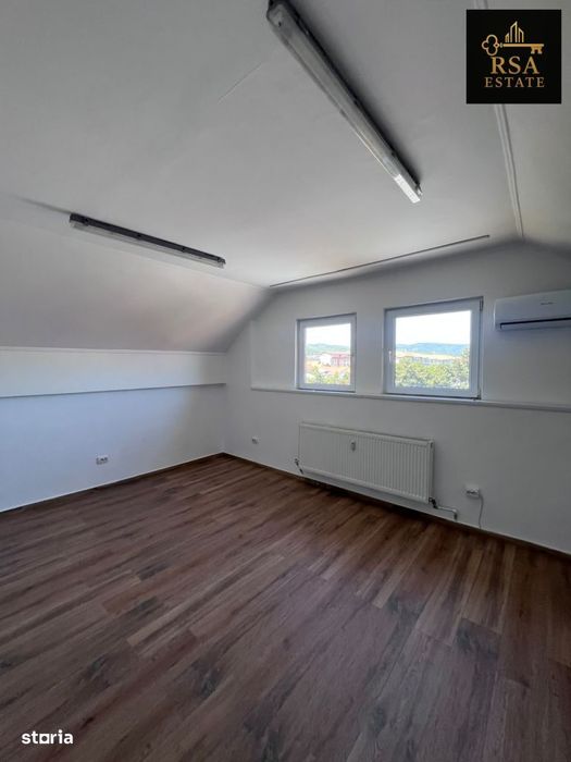 Spatiu birou de inchiriat Topolog Valcea, 20 mp, etaj 3, utilitati inc