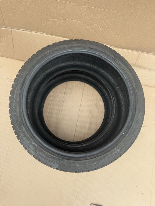 Зимни гуми Dunlop 225/40/18 8,5mm