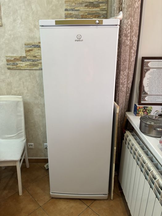 Продам морозильник 7 секции