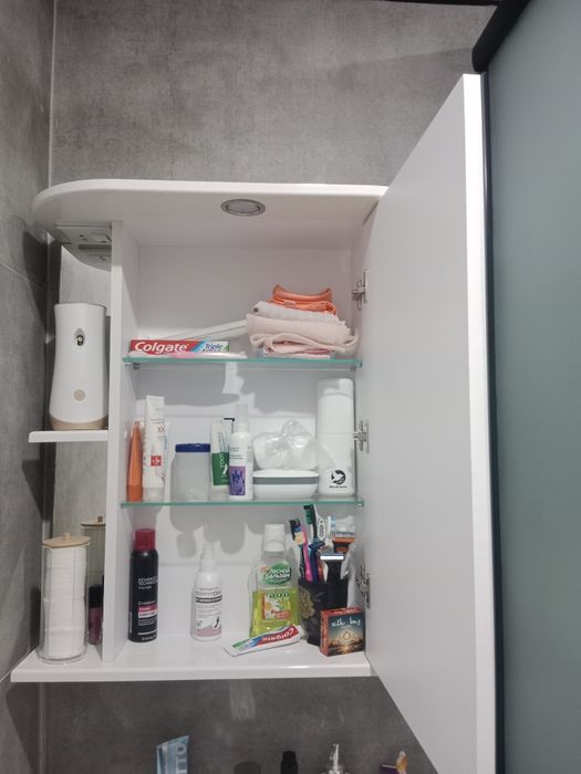 Продам зеркало шкаф