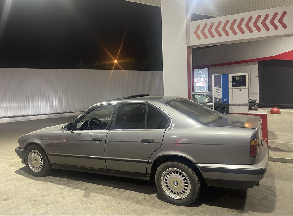 Продам bmw e34 520i
