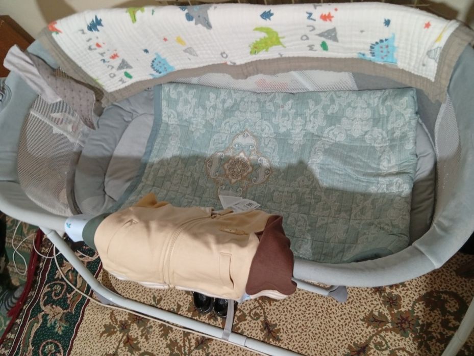 Продам детский манеж электрический