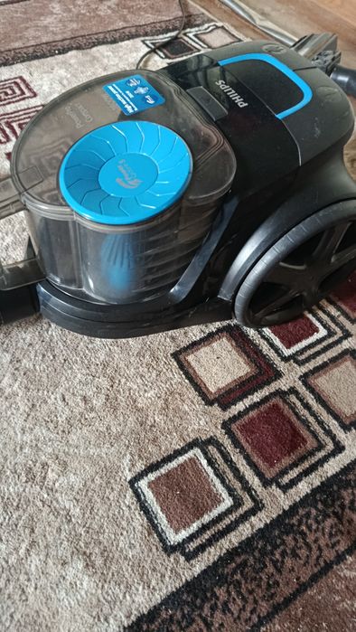 Срочно продам пылесос PHILIPS