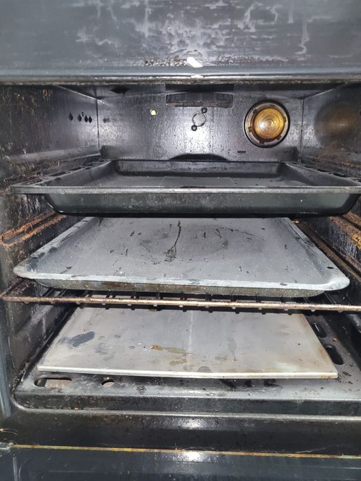 Продам газовую плиту