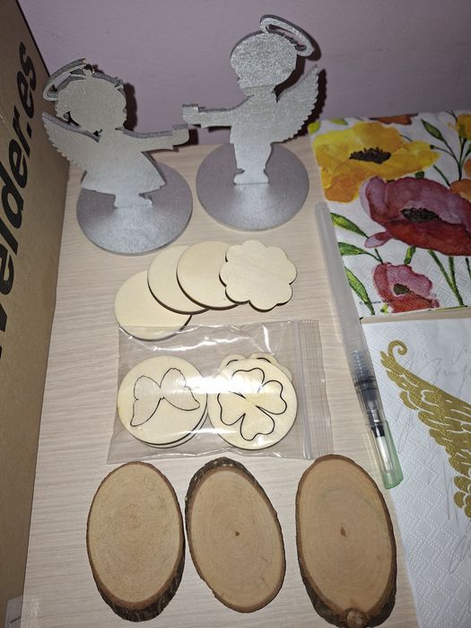Lot cu diverse pt creații handmade: licheni, felii de lemn, servetele