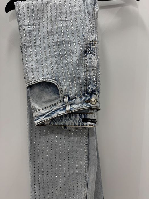 Дънки  P A U S E