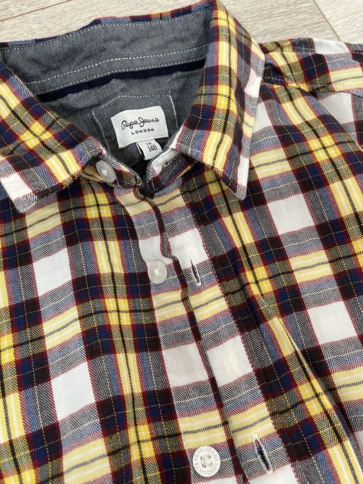 Школьные белые рубашки