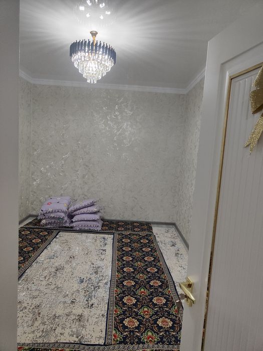 Qarshi Shahar Umida oldidan uy bor 28-dom 87-kvart