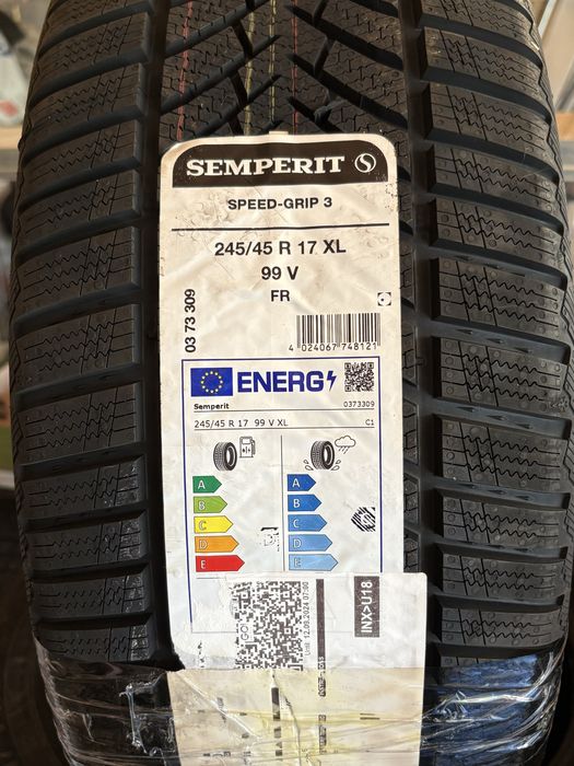 Зимни гуми 245/45/17 Semperit
