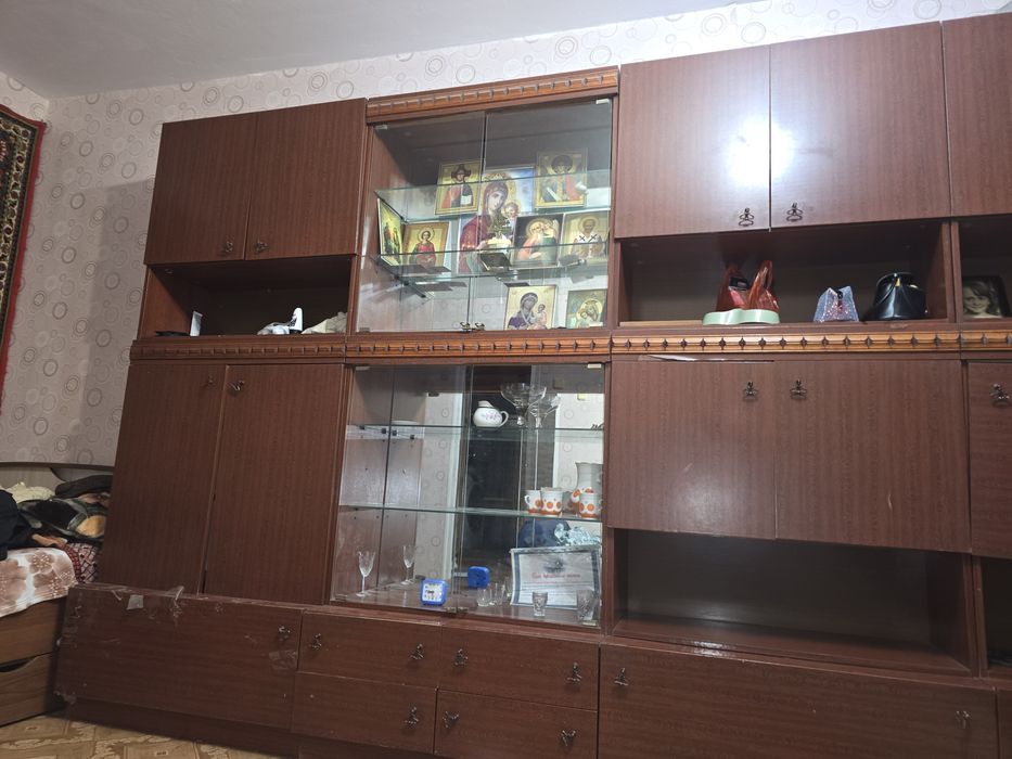 Стенка в гостиную