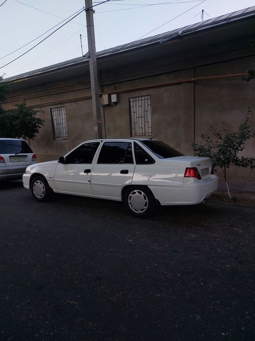 Nexia 2  1.6 Sotiladi Tozza