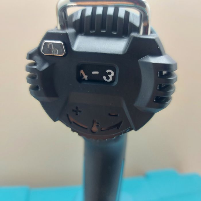 Нов модел акумулаторен пистолет за горещ въздух Makita DHG181ZK