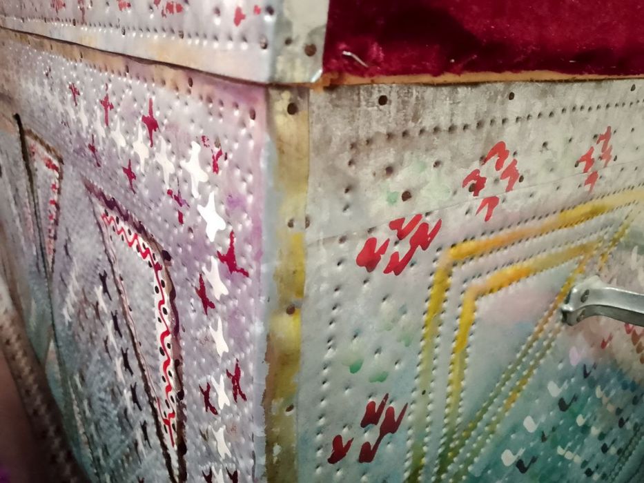 Сандик сотилади. Ало даражада