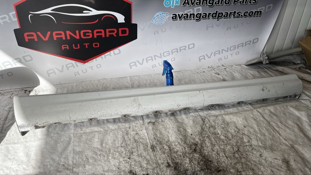 Mercedes Vito W447 ляв праг