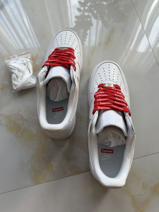 Adidasi Nike Air Force One Supreme