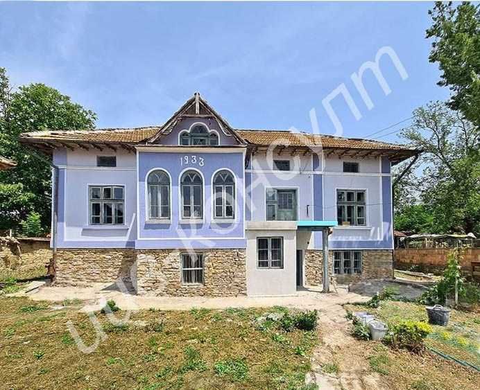 Продава се Къща в с. Ресен, Област Велико Търново - 180 кв.м за 227 €/кв.м - Снимка #2