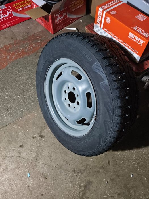 Продаю зимнюю шину с дисками, 13