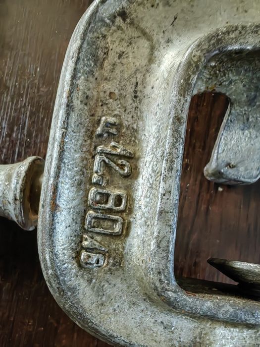 Продавам машинка за мелене на  месо