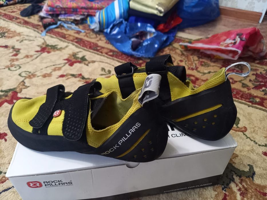 Скальные туфли новые