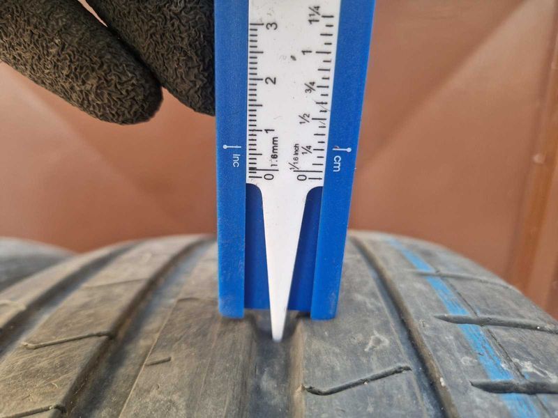 2 Pirelli R19 225/45
летни гуми Runflat 
DOT4819