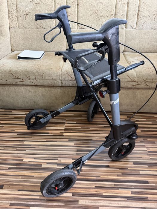 Cadru medical din aluminiu cu sezut si frane