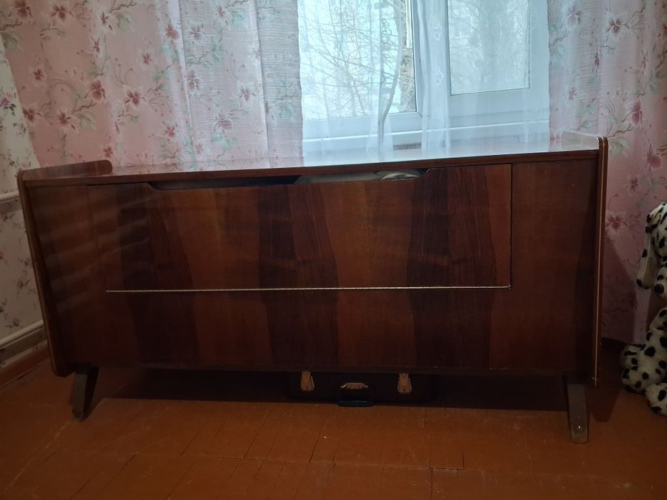 Комод                .