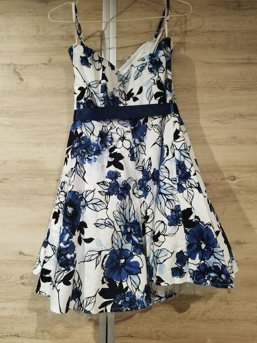 Официална къса рокля